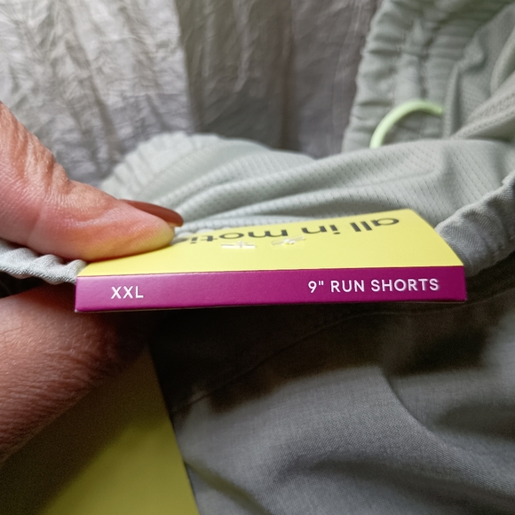 all In Motion Men's Lined 9" Run Shorts XXL - Picture 6 of 12